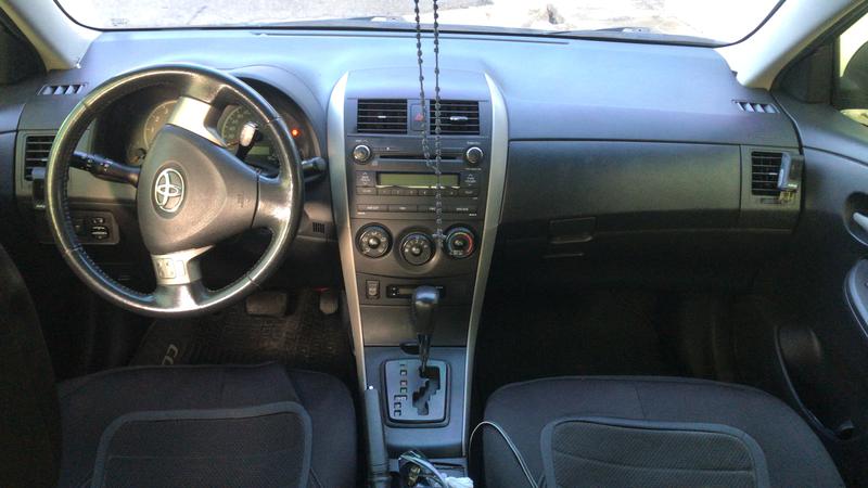 Toyota Corolla • 2010 • 170,000 km 3