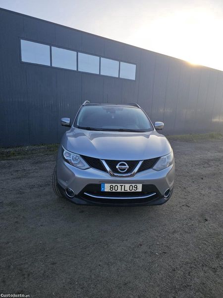 Nissan Qashqai • 2017 • 140,000 km 4