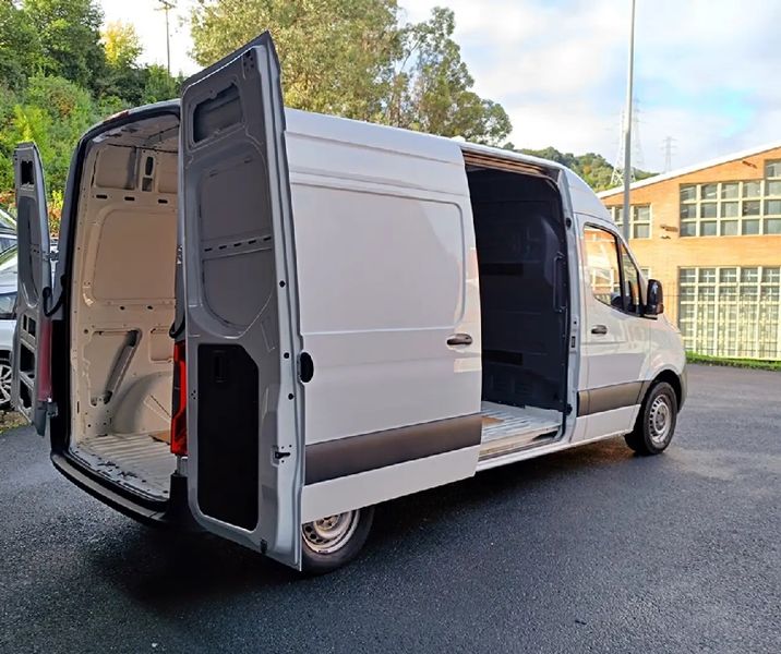 Mercedes-Benz Sprinter • 2019 • 89,000 km 10