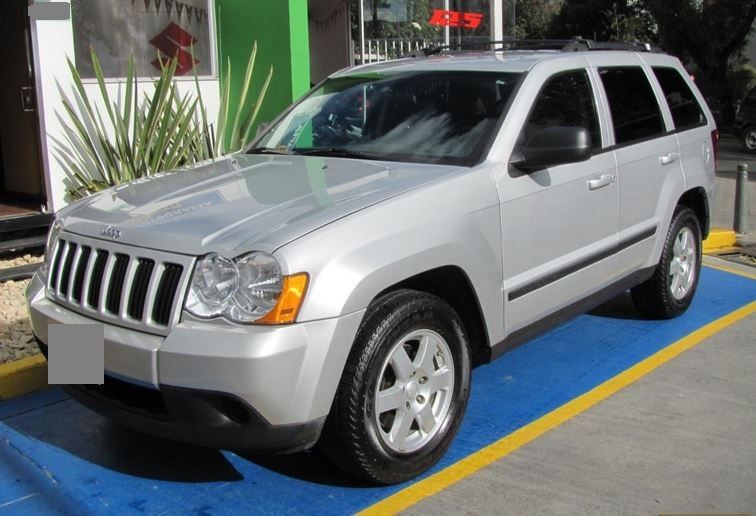 Jeep Grand Cherokee • 2009 • 133,000 km 1