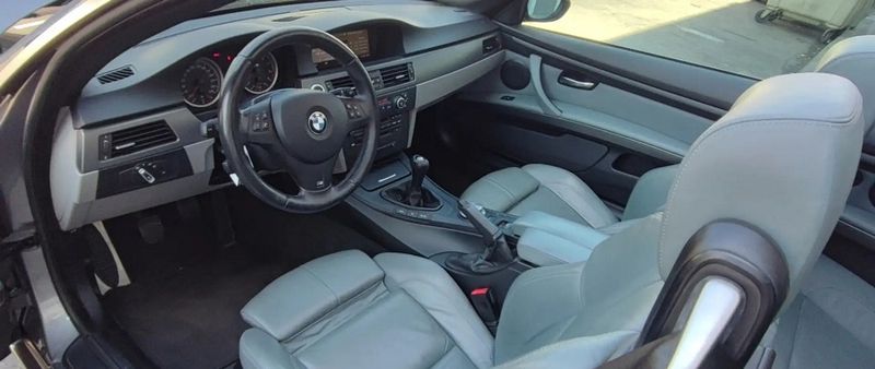 BMW M3 • 2009 • 66,000 km 12