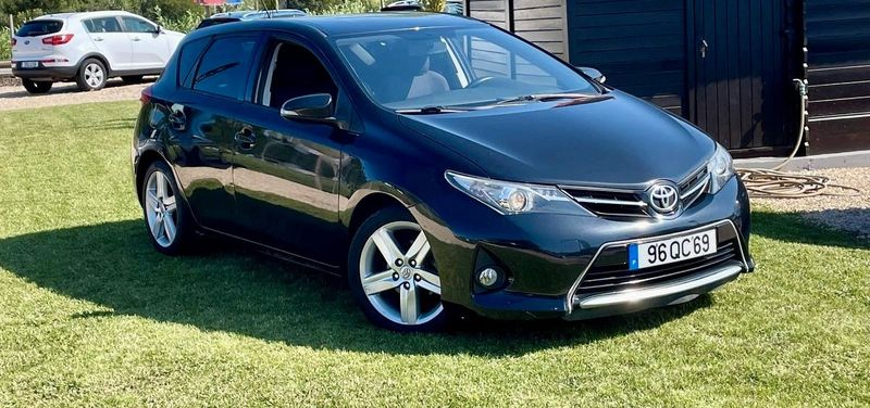 Toyota Auris • 2015 • 160,000 km 1