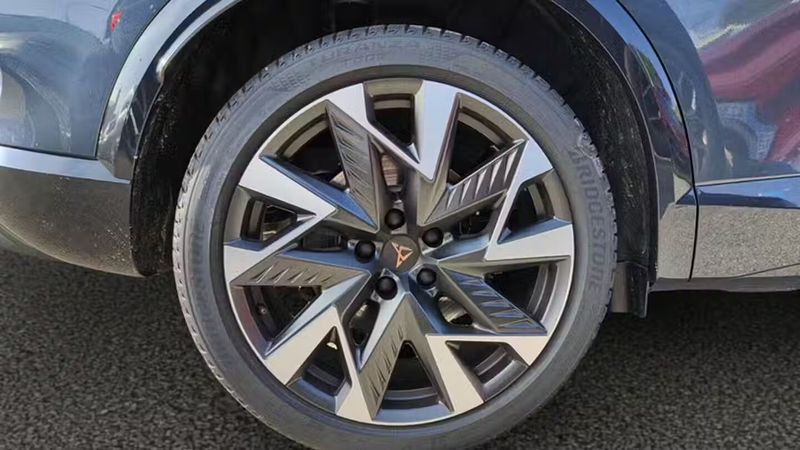 Seat Leon • 2025 • 7,400 km 41