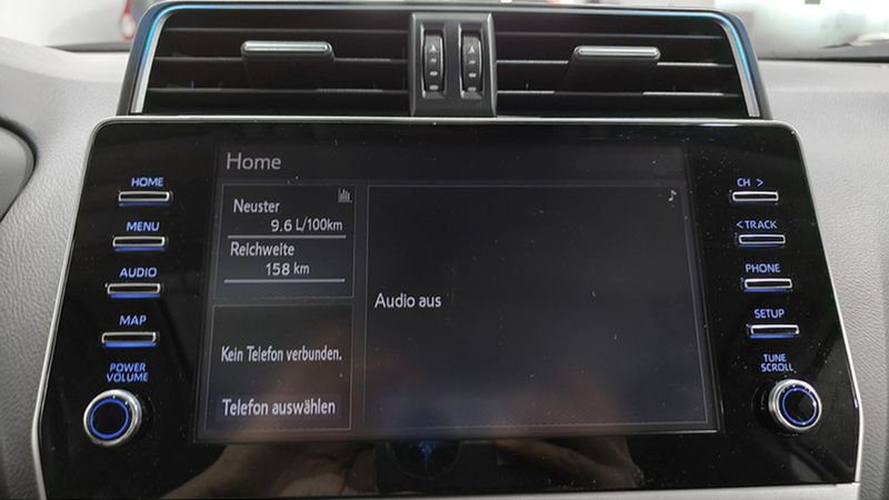 Toyota Land Cruiser • 2022 • 21,400 km 10