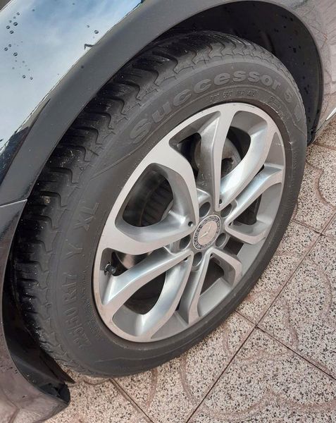 Mercedes-Benz C • 2015 • 159,999 km 4