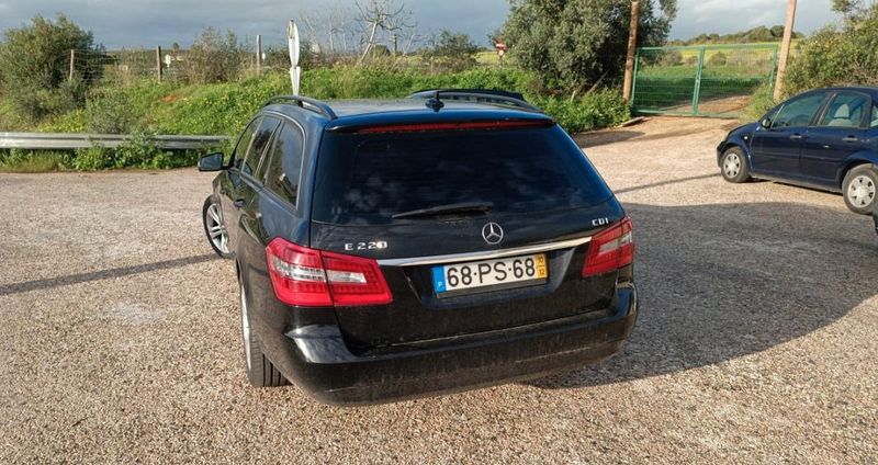 Mercedes-Benz 200 - 300 • 2010 • 299,999 km 2