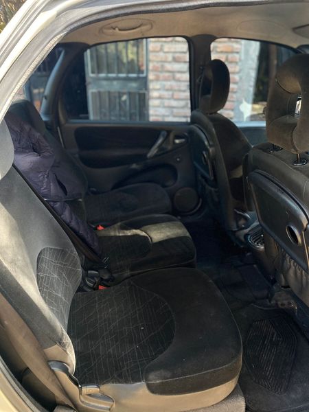 Citroën Xsara • 2007 • 250,000 km 8