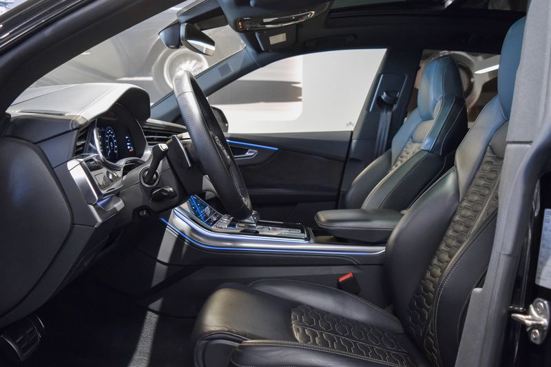 Audi RS Q8 • 2021 • 52,300 km 2