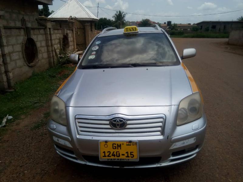 Toyota Avensis • 2015 • 200 km 6