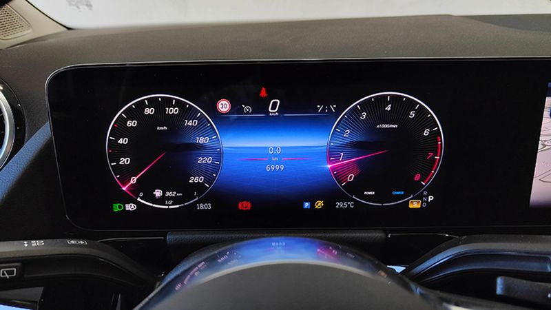 Mercedes-Benz Class B • 2023 • 6,999 km 29