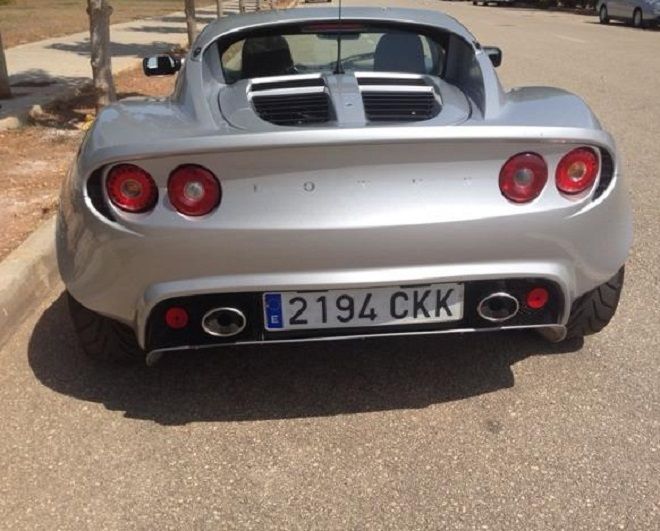 Lotus Elise • 2003 • 84,000 km 4