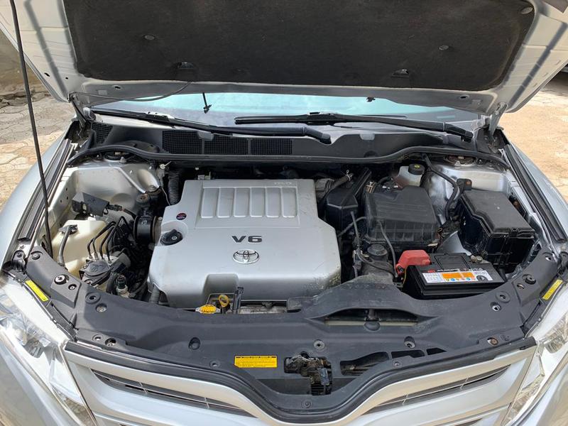 Toyota Avanza • 2010 • 32,423 km 5