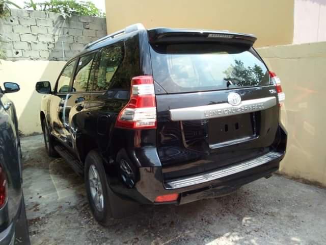 Toyota Land Cruiser • 2017 • 90 km 1