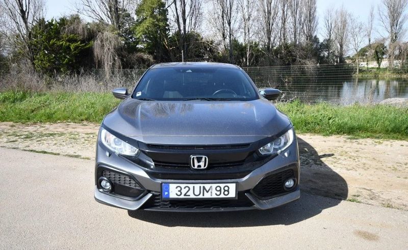 Honda Civic • 2018 • 114,000 km 4