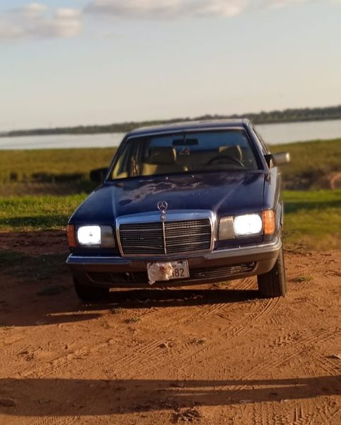 Mercedes-Benz S • 1981 • 300,000 km 6