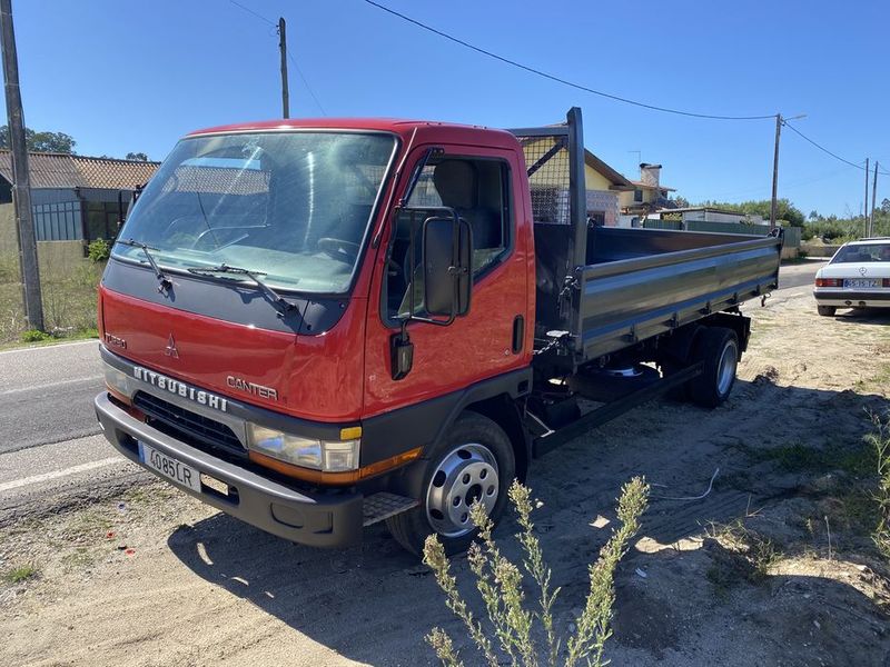Mitsubishi Fuso canter • 2005 • 75,000 km 1