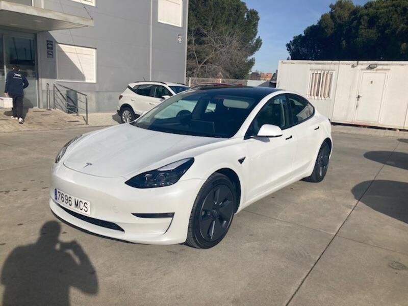 Tesla Model Y • 2024 • 2,458 km 1