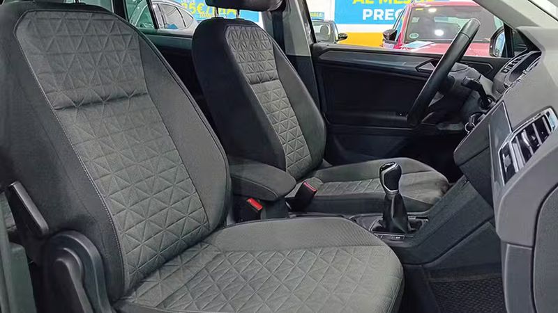 Volkswagen Tiguan • 2022 • 35,214 km 4