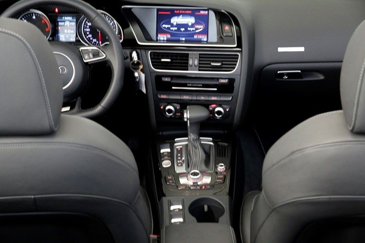 Audi A5 Cabriolet • 2013 • 138,000 km 10