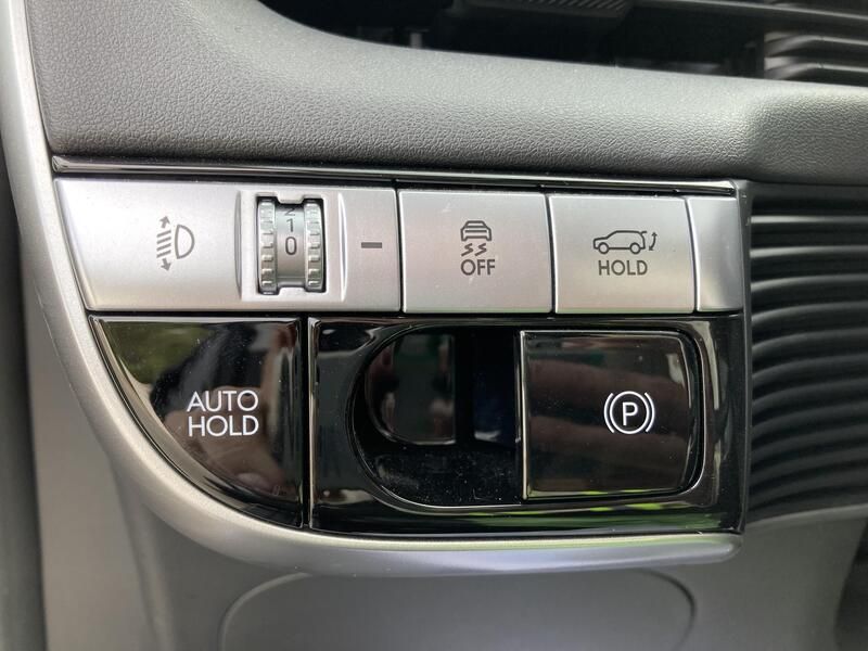 Hyundai Ioniq Electric • 2023 • 15,364 km 27