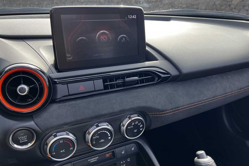 Mazda MX-5 • 2019 • 80,000 km 9