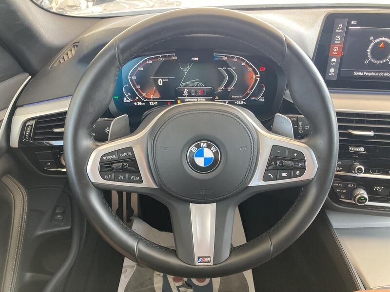 BMW 5 Series • 2023 • 19,800 km 12