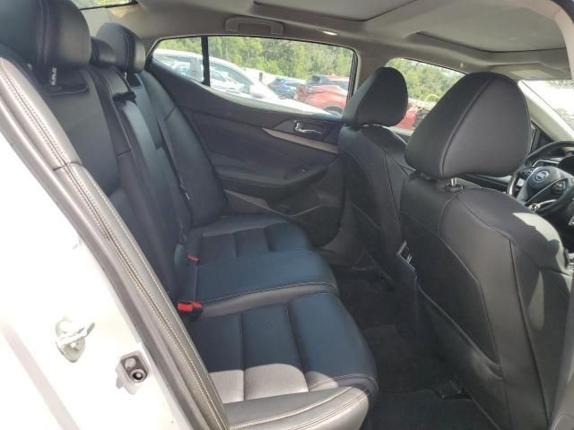 Nissan Maxima • 2017 • 10,000 mi 9