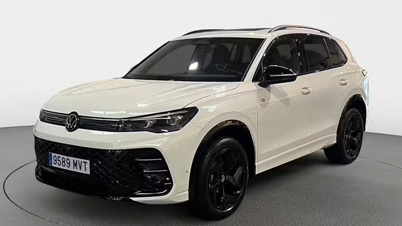 Volkswagen Tiguan • 2024 • 4,100 km 7