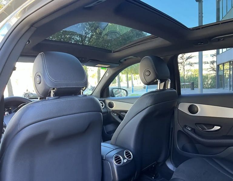 Mercedes-Benz GLC • 2019 • 55,000 km 10