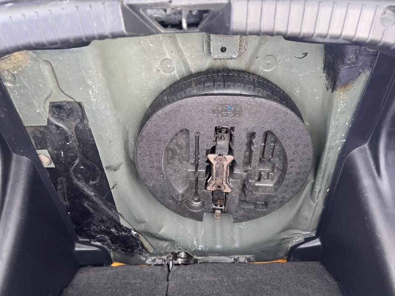 Toyota Yaris iA • 2018 • 197,000 km 2