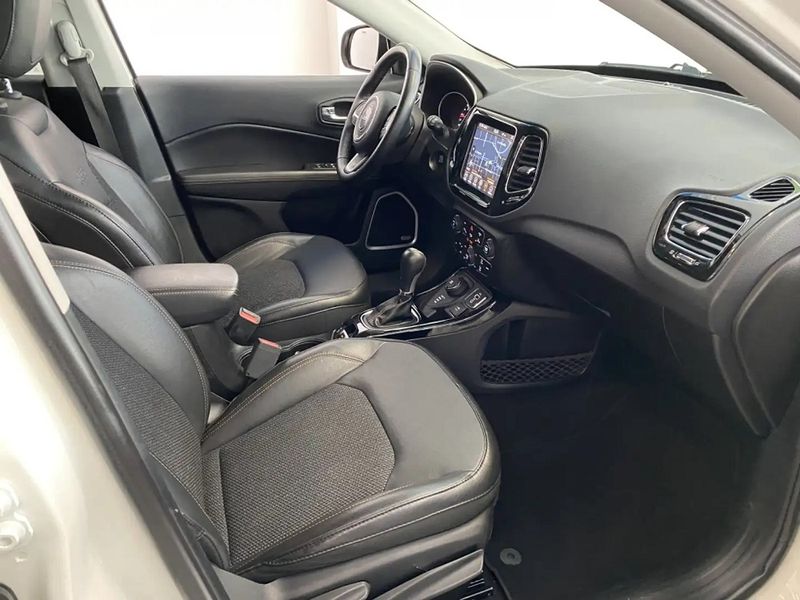 Jeep Compass • 2018 • 98,000 km 10