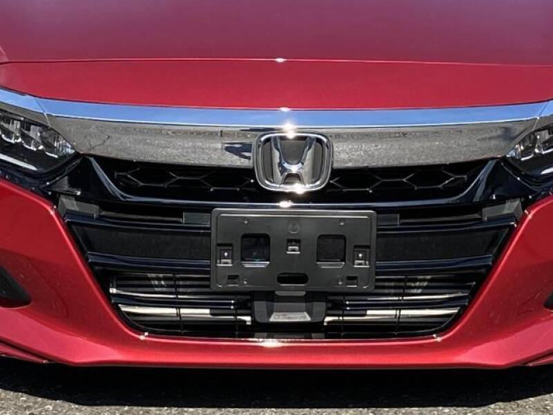Honda Accord • 2018 • 9,651 km 14