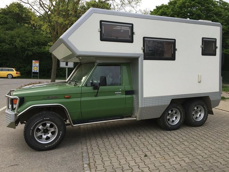 Toyota Land Cruiser • 2001 • 92,500 km 2