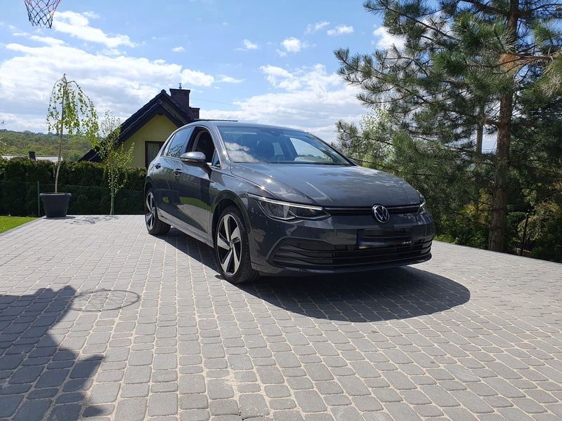 Volkswagen Golf • 2020 • 38,000 km 4