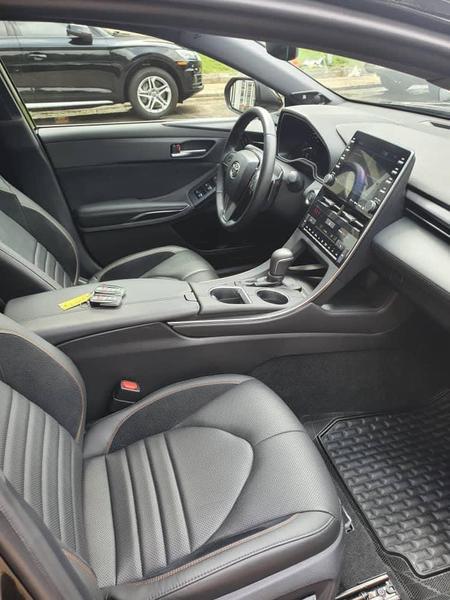 Toyota Camry Hybrid • 2019 • 0 km 8