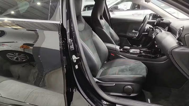 Mercedes-Benz A-Class • 2022 • 14,761 km 13