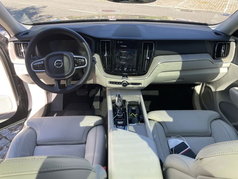 Volvo XC60 • 2018 • 95,000 km 5