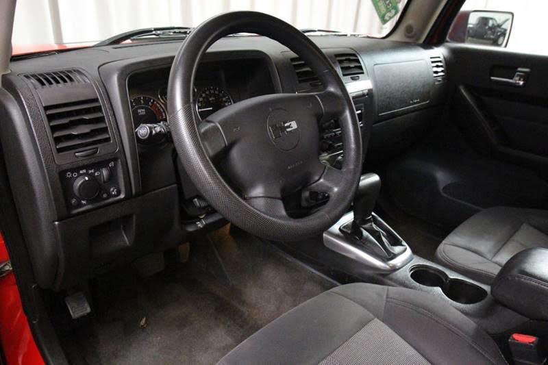 Hummer H3 • 2007 • 120,000 km 4