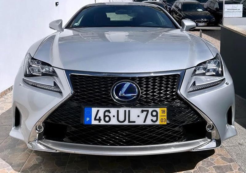 Lexus RC • 2018 • 35,000 km 2
