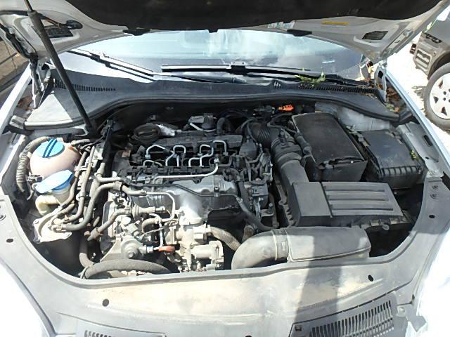 Volkswagen Golf GTI • 2009 • 208,444 km 3