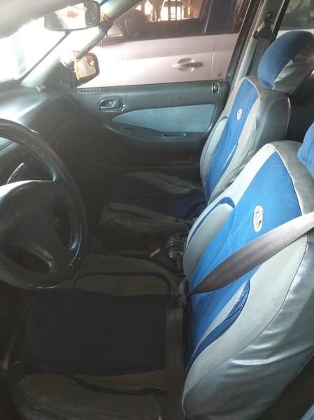 Kia Sephia • 1995 • 300,000 km 9