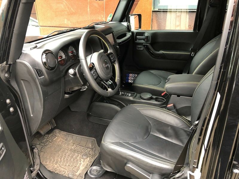 Jeep Wrangler • 2017 • 81,000 km 2