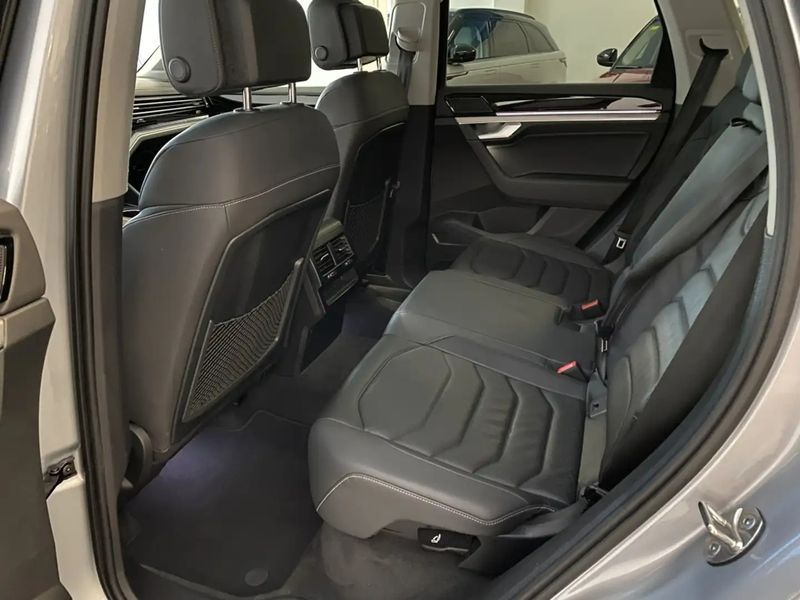 Volkswagen Touareg • 2021 • 100,000 km 7