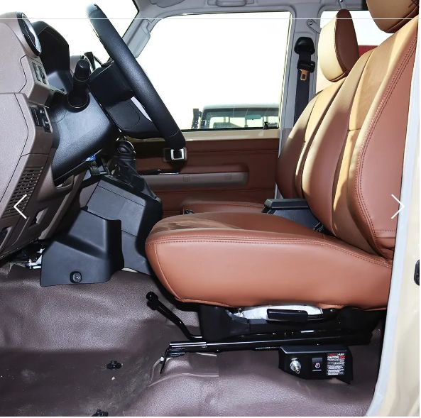 Toyota Land Cruiser • 2024 • 0 km 6