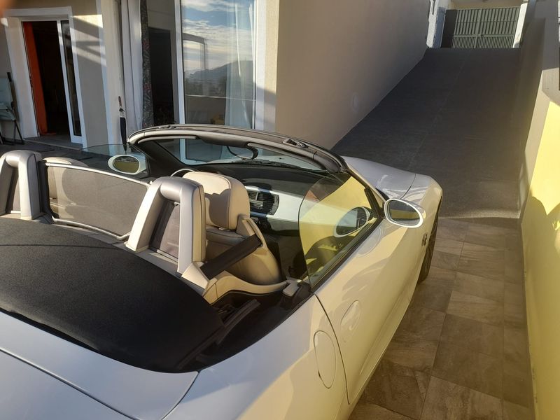 BMW Z4 • 2007 • 175,000 km 6