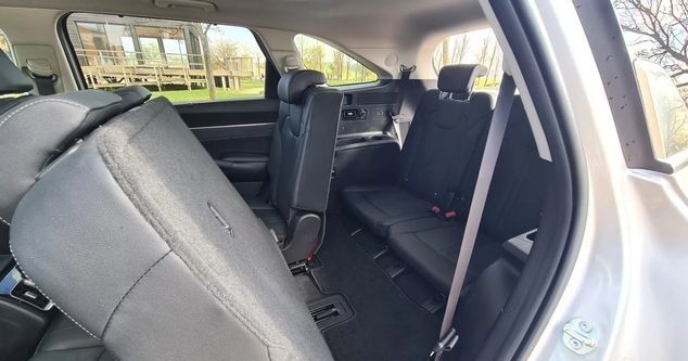 Kia Sorento Hybrid • 2023 • 20,600 km 10