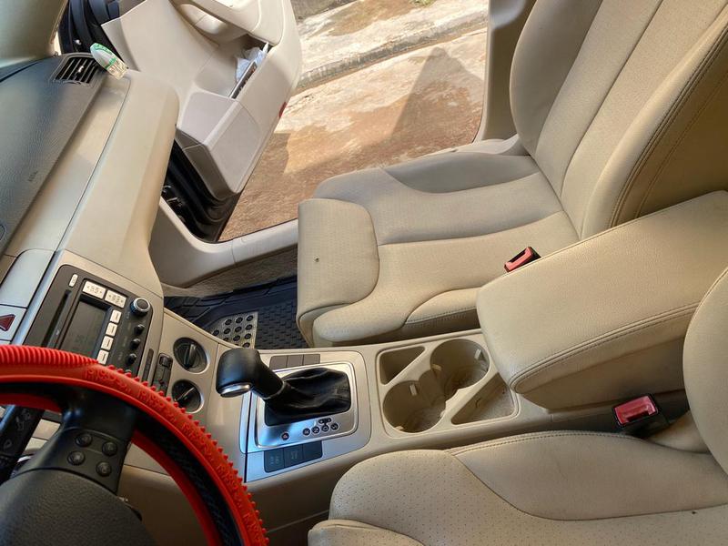 Volkswagen Passat • 2009 • 183,899 km 3