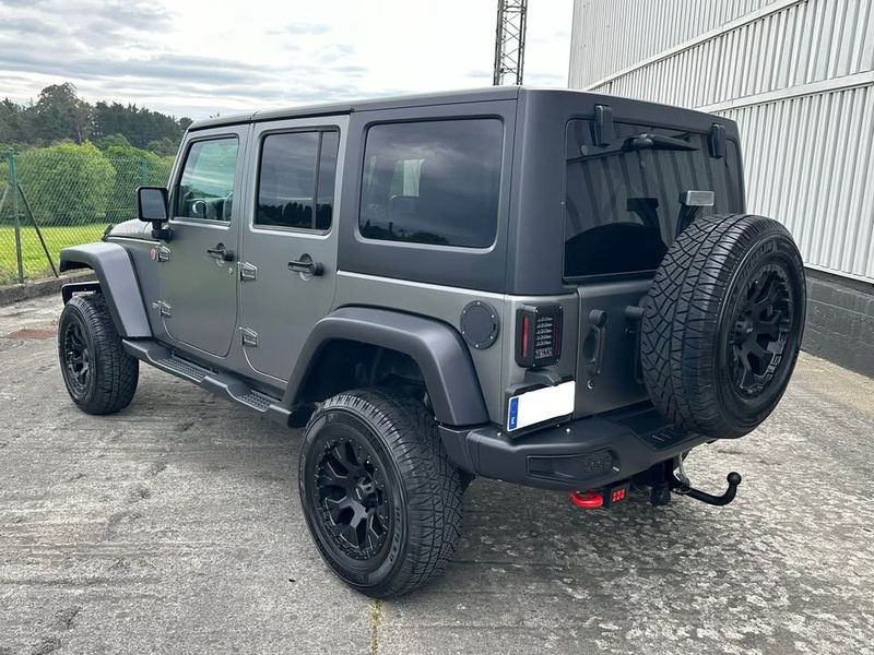 Jeep Wrangler • 2012 • 102,000 km 3