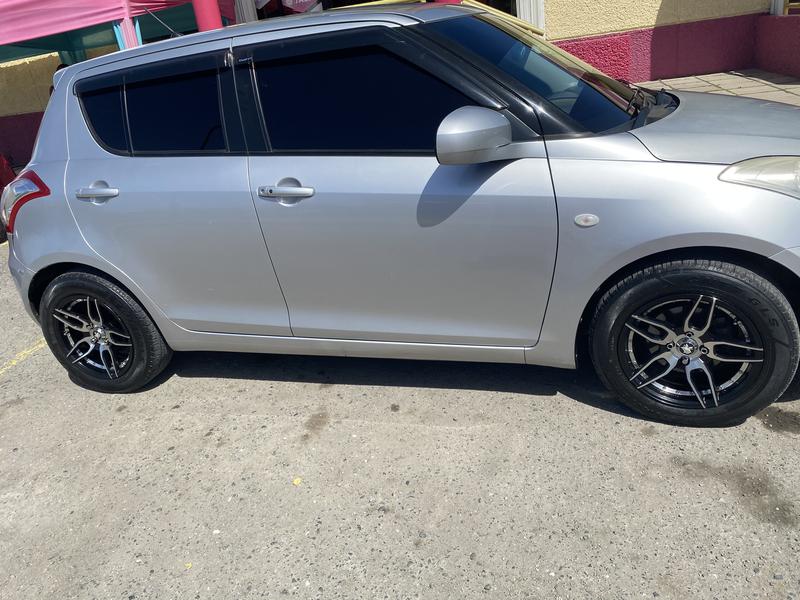 Suzuki Swift • 2012 • 91,198 km 7