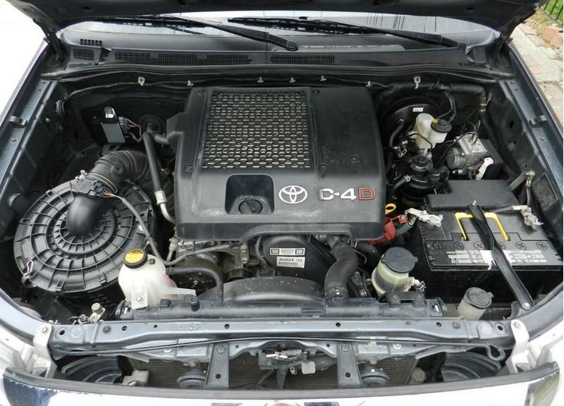 Toyota Hilux • 2011 • 150,000 km 5